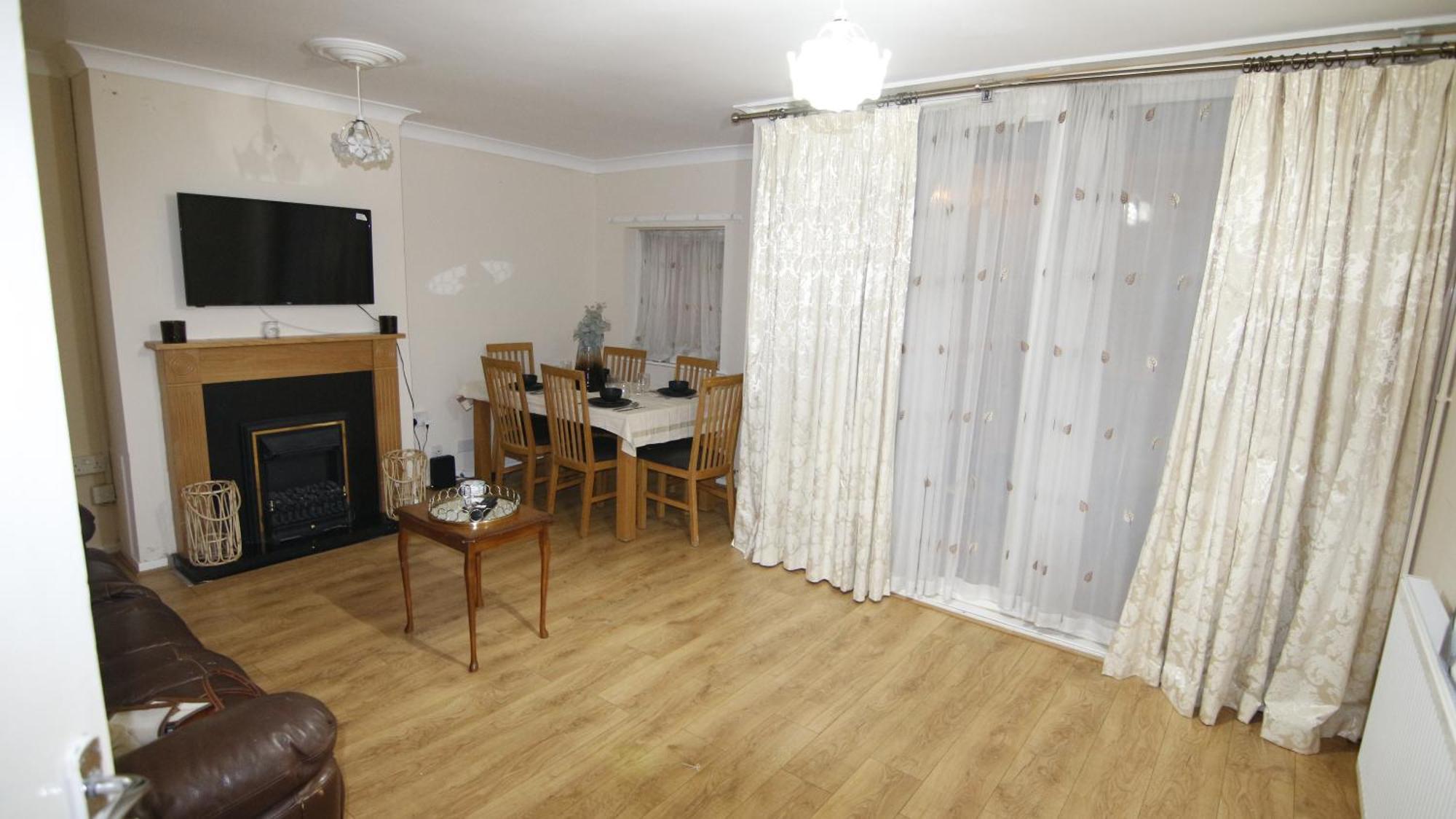 Entire Appartment Near Birmingham City Zewnętrze zdjęcie